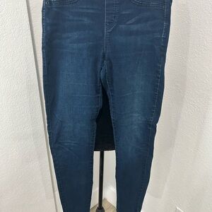 Levi's Dark Blue Skinny Jeans